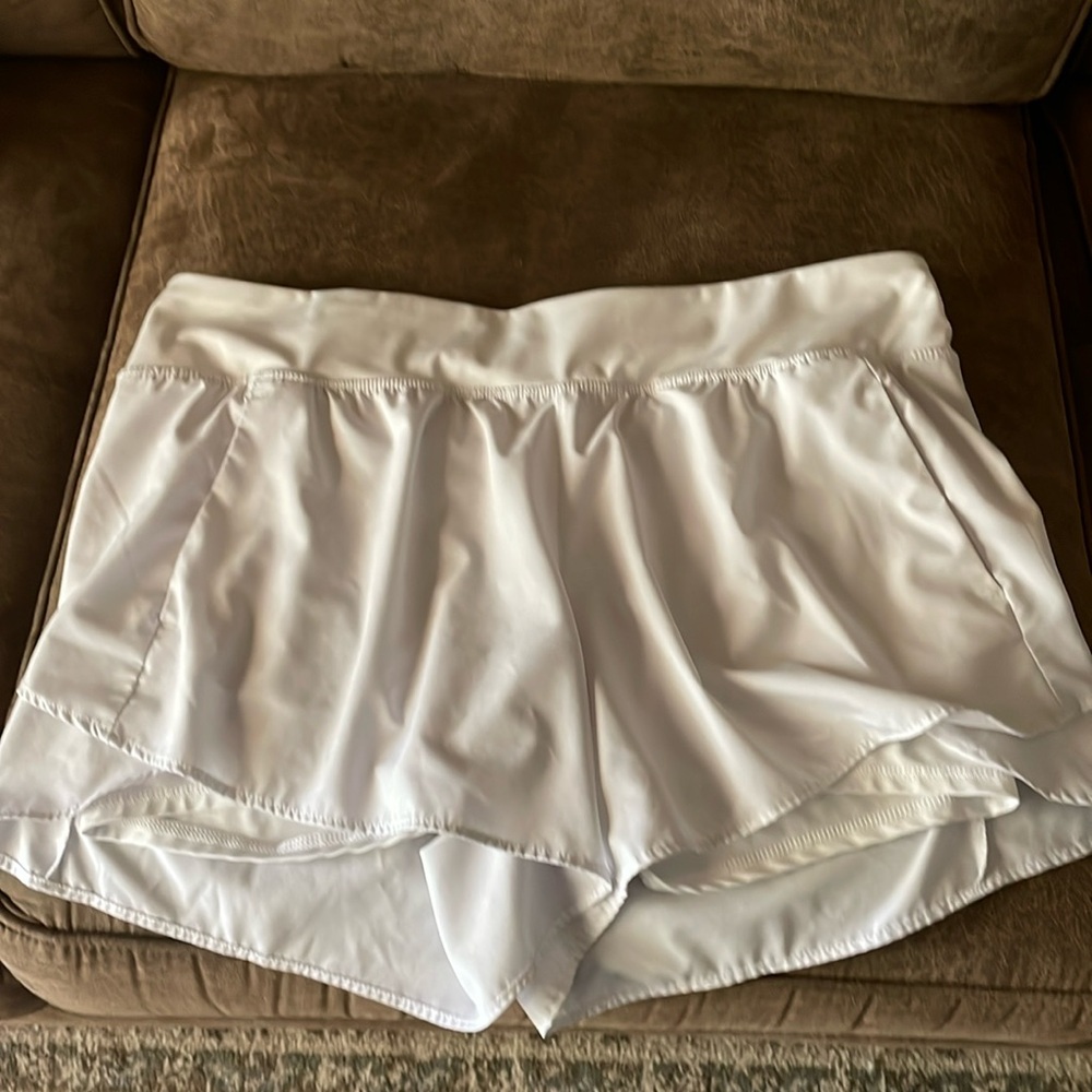 Avia women’s shorts XXL